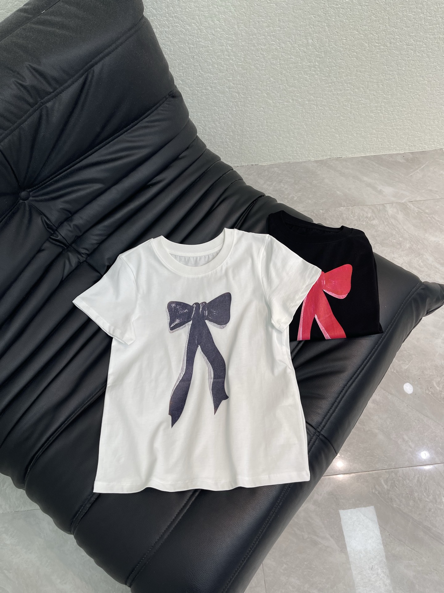 Women's short sleeves